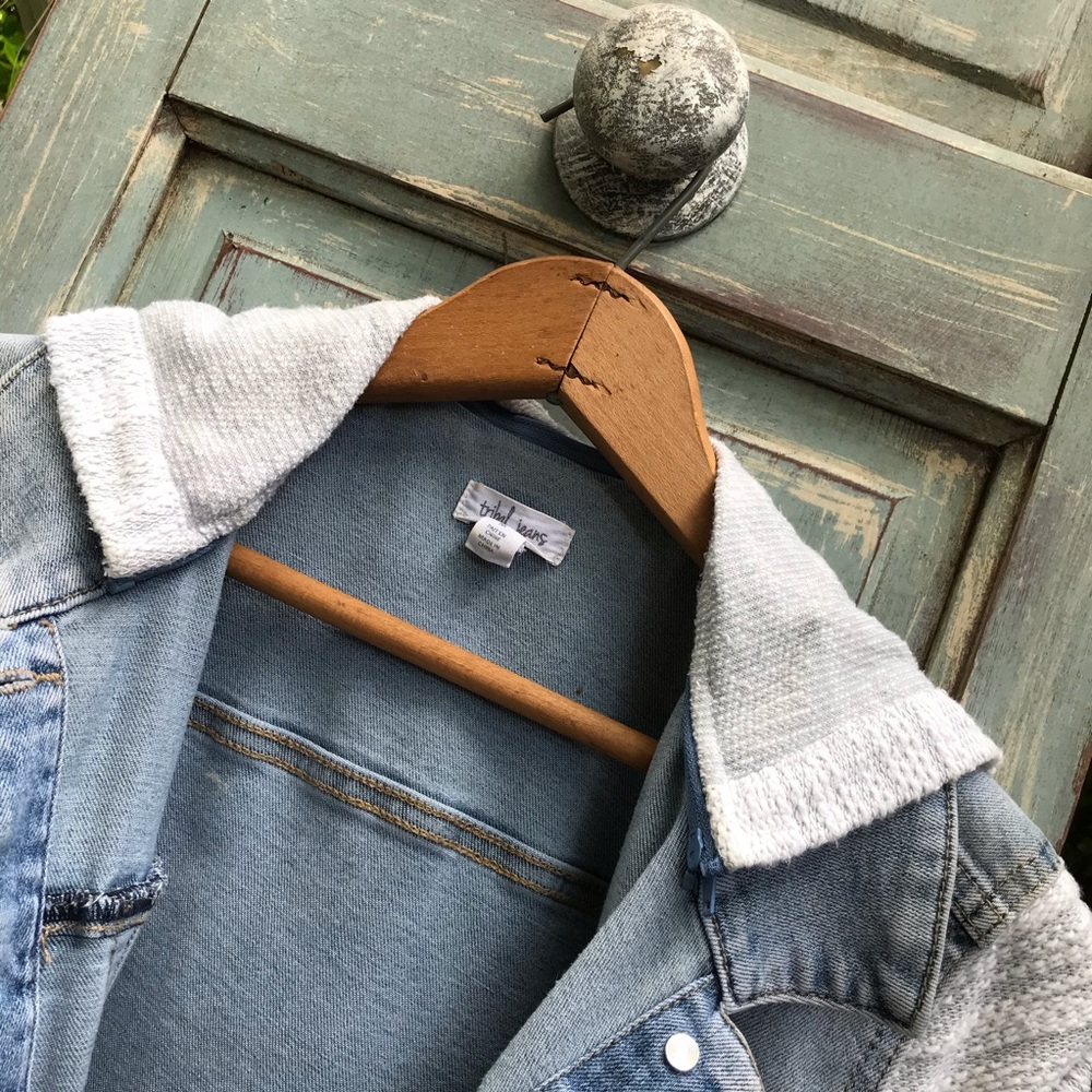 Sweater Sleeve Jean Jacket Hoodie Size Medium